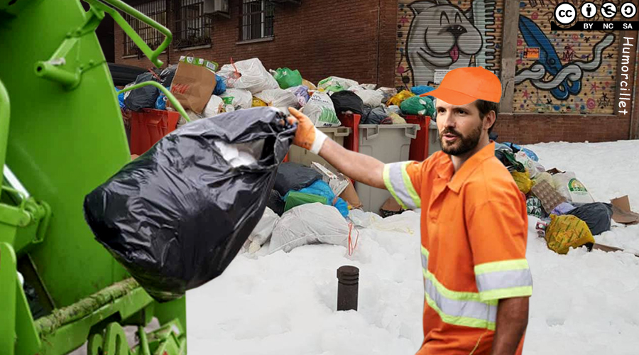 Pablo Casado recogiendo basura en Madrid